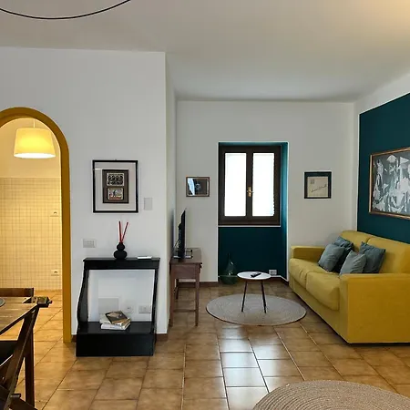 Apartment Italian Style In Walking Distance From The Dervio