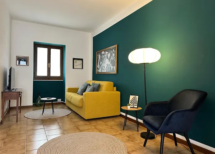 Apartment Italian Style In Walking Distance From The Dervio