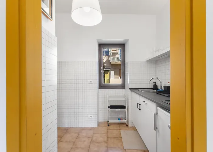 Apartment Italian Style In Walking Distance From *