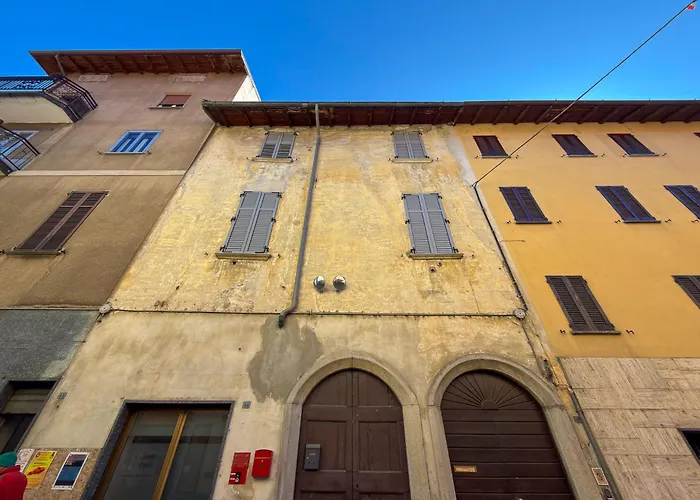 Italian Style In Walking Distance From Apartment Dervio