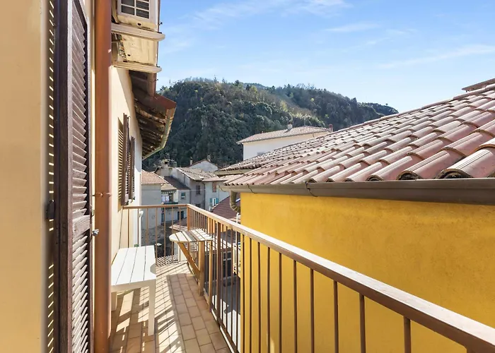 Italian Style In Walking Distance From *